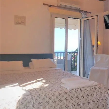 In - One Private Guest house Hersonissos (Crete)